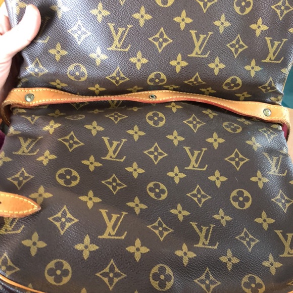 Vintage Louis Vuitton Shoulder Bag - Picture 10 of 15